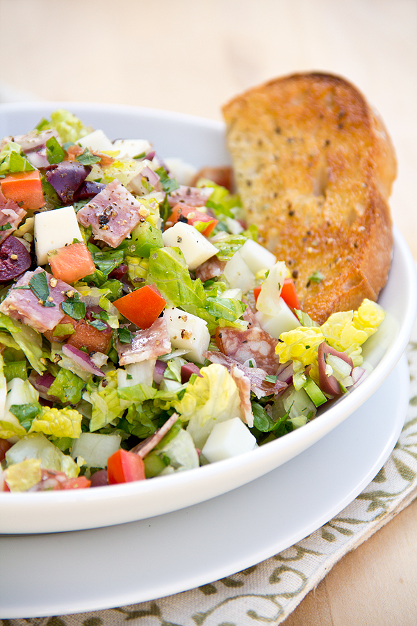 Italian Chopped Salad | thecozyapron.com
