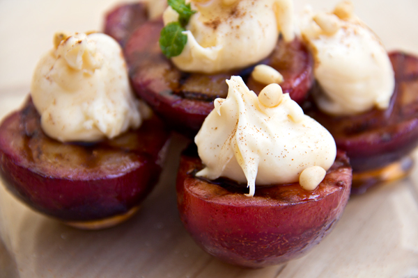 Grilled Plums with Mascarpone and Pine Nuts | thecozyapron.com