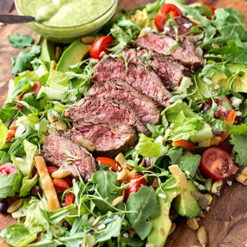 Steak Salad with Avocado-Cilantro Dressing | thecozyapron.com