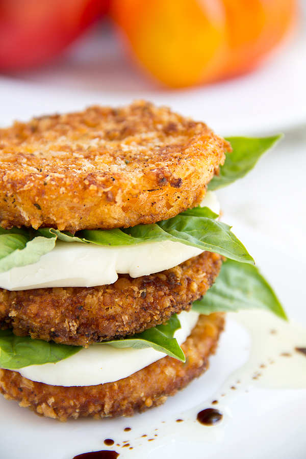 Fried Tomatoes with Basil and Mozzarella | thecozyapron.com
