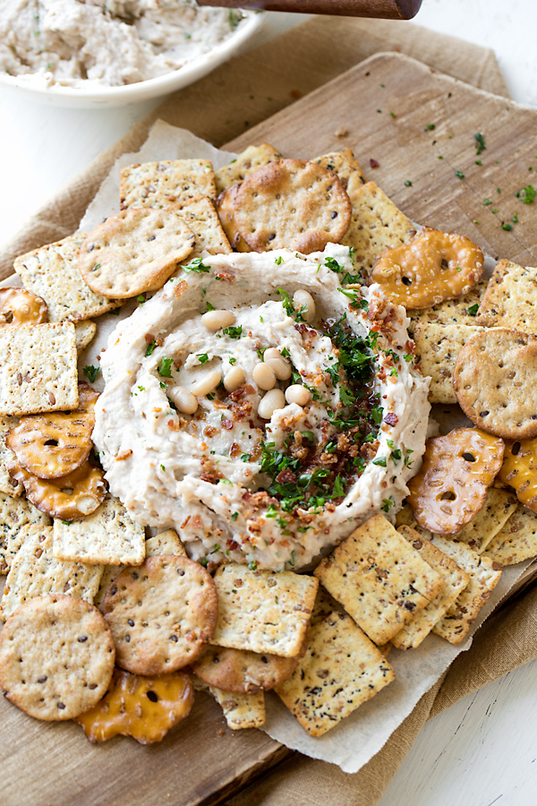 White Bean Dip | thecozyapron.com