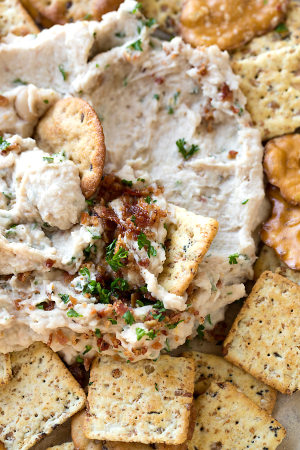 White Bean Dip | thecozyapron.com