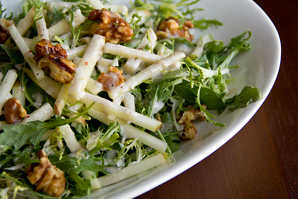 Honeycrisp Apple Salad | thecozyapron.com