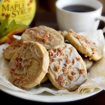 Pancakes 'n' Bacon Cookies | thecozyapron.com