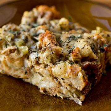 Stuffing Recipe | thecozyapron.com