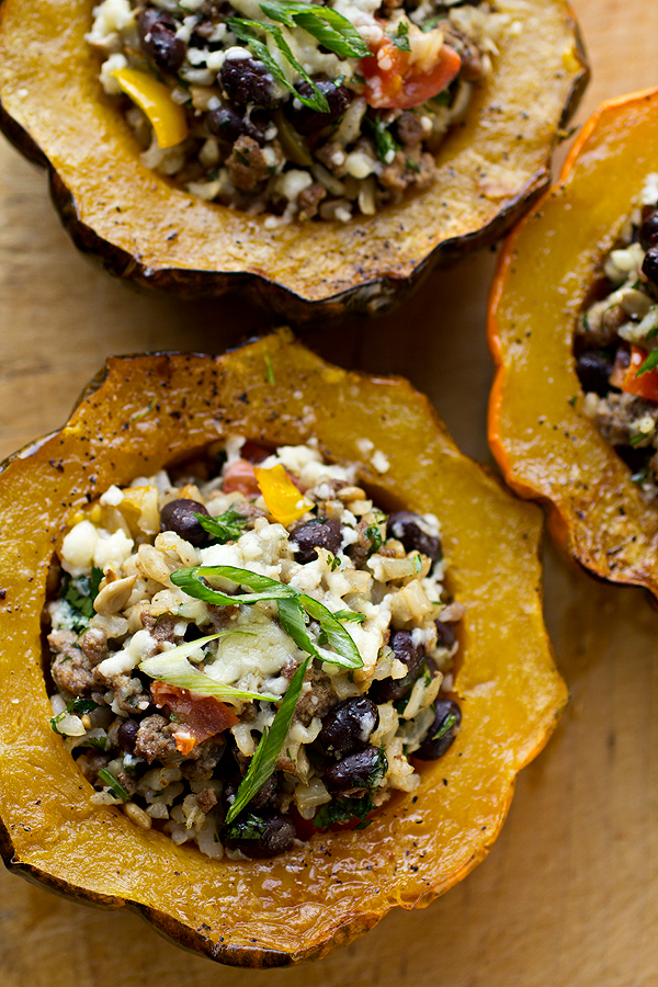 Stuffed Acorn Squash | thecozyapron.com