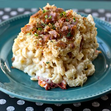 Baked Mac and Cheese | thecozyapron.com