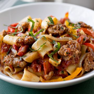 Italian Drunken Noodles | thecozyapron.com
