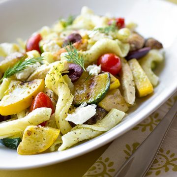 Mediterranean Pasta | thecozyapron.com