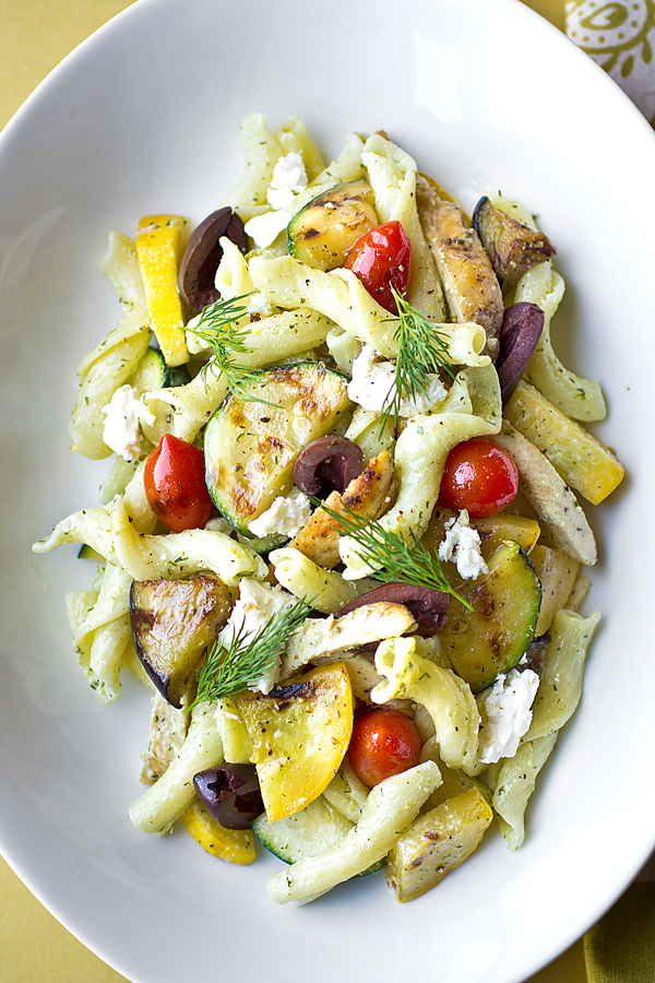 Mediterranean Pasta | thecozyapron.com