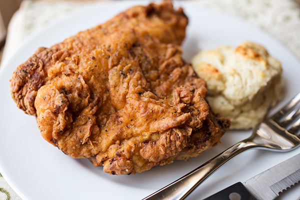 Fried Chicken | thecozyapron.com