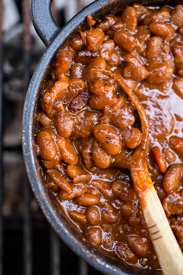 Baked Beans | thecozyapron.com