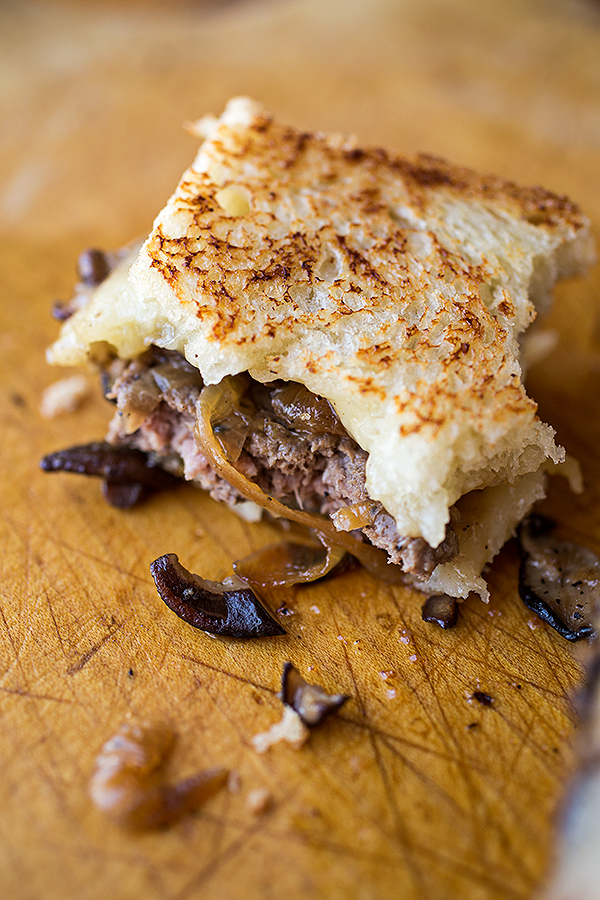 Patty Melt with Havarti, Onions and Mushroms | thecozyapron.com