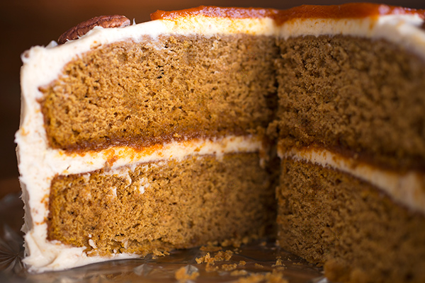Pumpkin Cake | thecozyapron.com