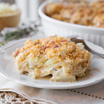 Potatoes au Gratin | thecozyapron.com