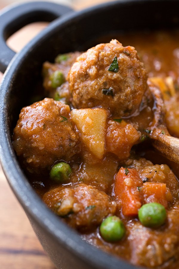 Albondigas Soup | thecozyapron.com