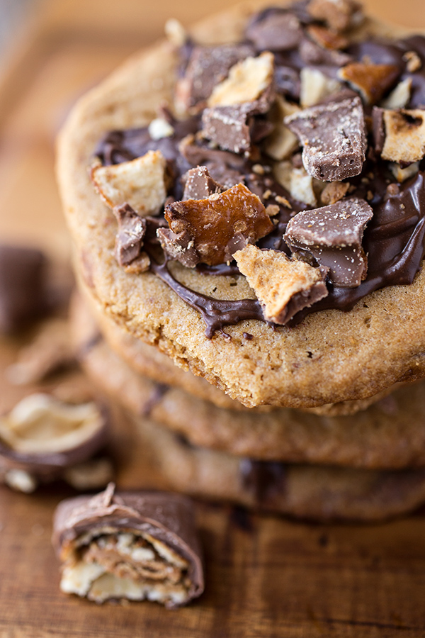 Chubby Hubby Cookies | thecozyapron.com
