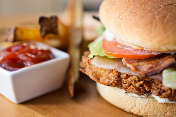 Spicy Chicken Sandwich | thecozyapron.com