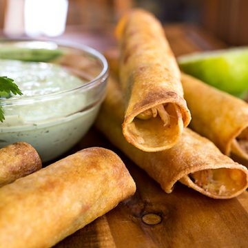 Chicken Taquitos with Avocado Ranch Dipping Sauce | thecozyapron.com
