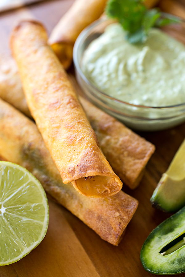 Chicken Taquitos with Avocado Ranch Dipping Sauce | thecozyapron.com