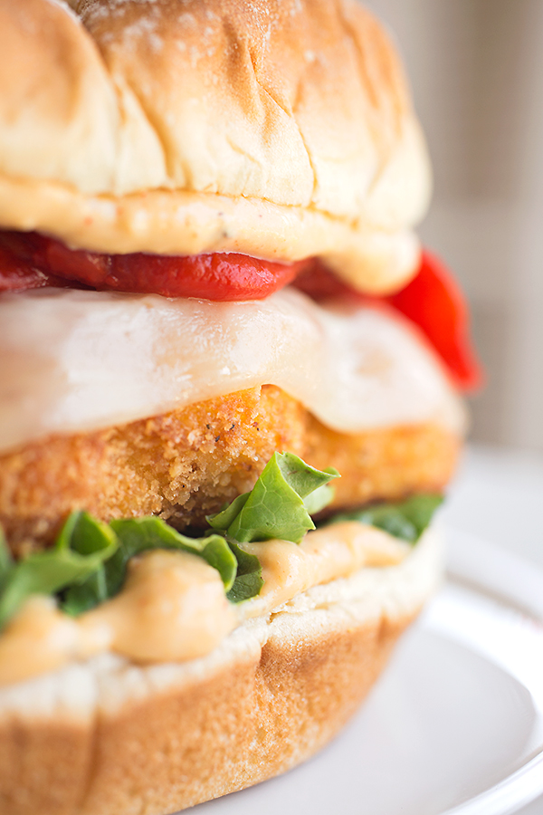 Cauliflower Burger | thecozyapron.com