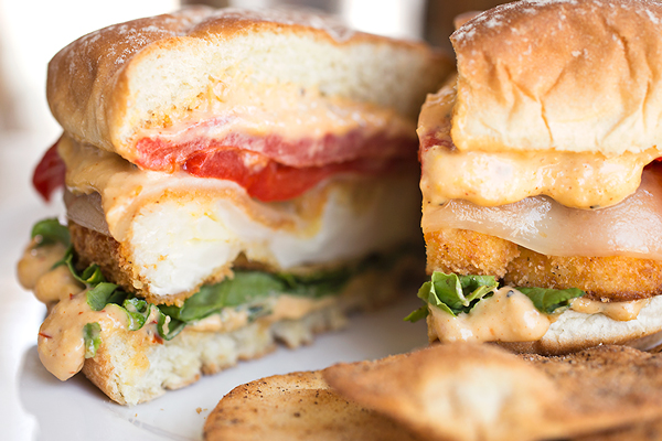 Cauliflower Burger | thecozyapron.com