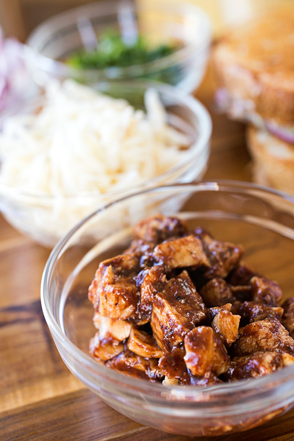 BBQ Chicken Grilled Cheese | thecozyapron.com