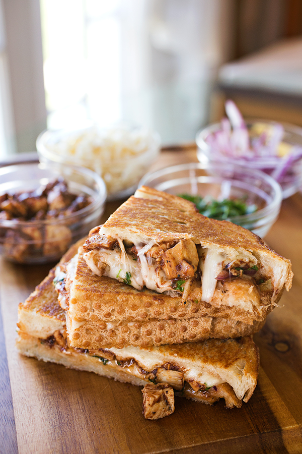 BBQ Chicken Grilled Cheese | thecozyapron.com