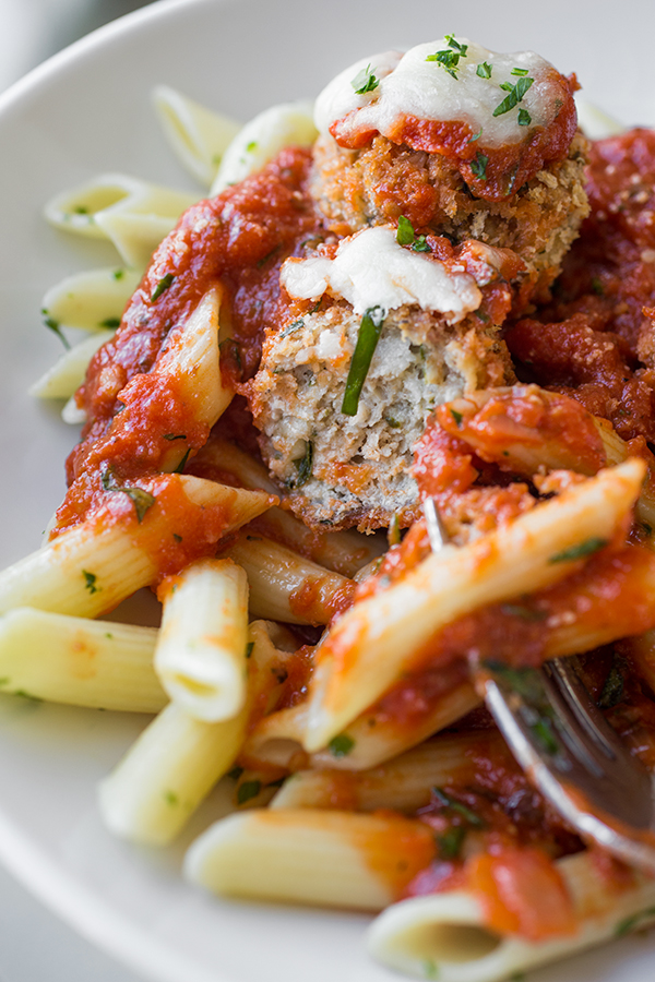 Crispy Chicken Meatballs | thecozyapron.com