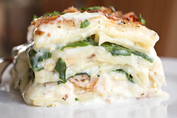 Spinach Lasagna | thecozyapron.com