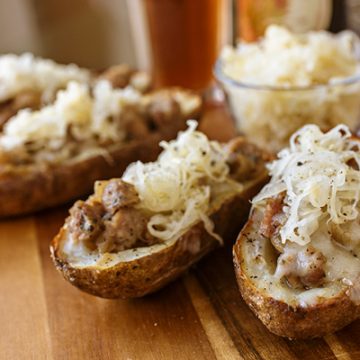 Oktoberfest Potato Skins | thecozyapron.com
