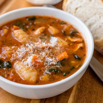 Italian Chicken and Autumn Veggie Soup | thecozyapron.com