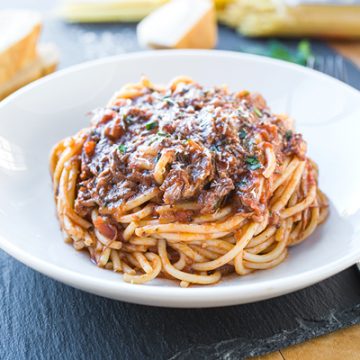 Short Rib Ragu with Porcini Mushrooms | thecozyapron.com