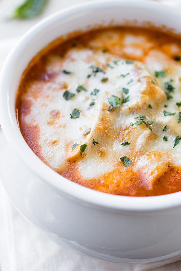 Chicken Parmesan Soup | thecozyapron.com