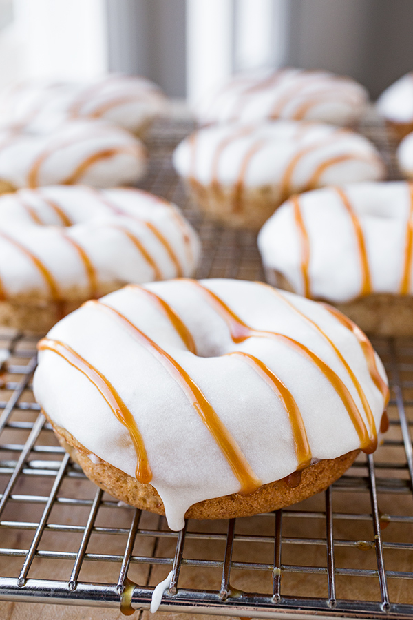 Banana Donuts | thecozyapron.com
