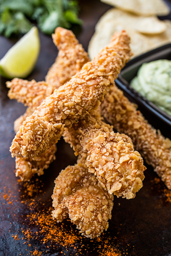 Tortilla Crunch Chicken Strips | thecozyapron.com