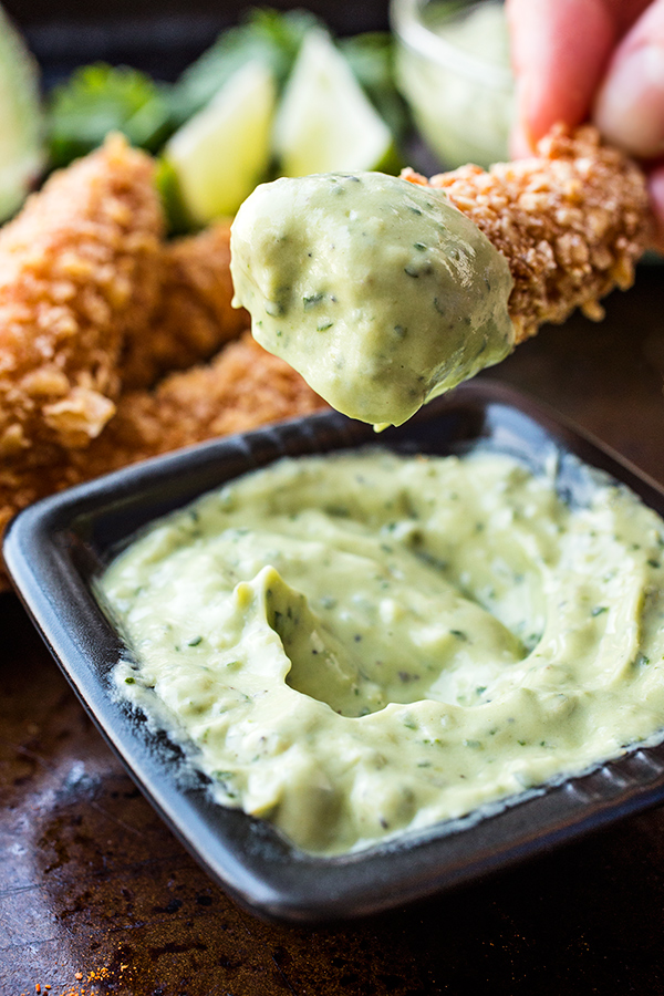 Tortilla Crunch Chicken Strips | thecozyapron.com