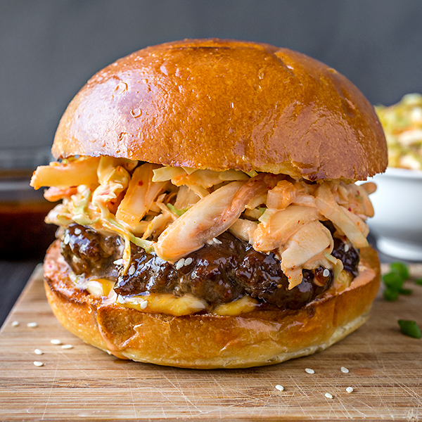 Korean BBQ Burger | thecozyapron.com