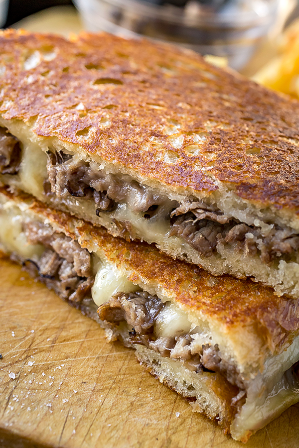 Steak and Mushroom Grilled Cheese | thecozyapron.com