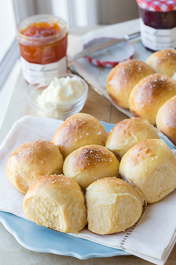 Sweet Potato Rolls | thecozyapron.com