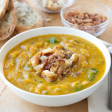 Butternut Squash Soup | thecozyapron.com