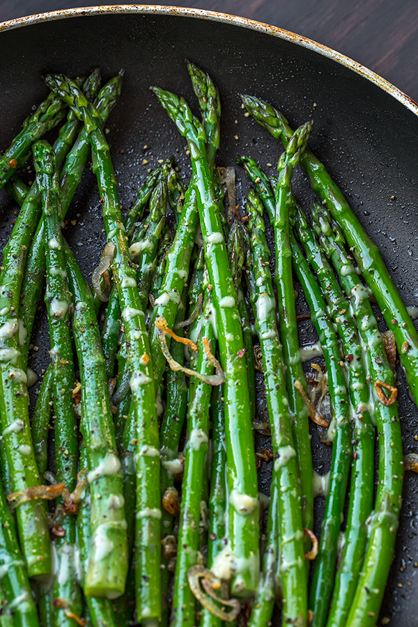 Sauteed Asparagus | thecozyapron.com