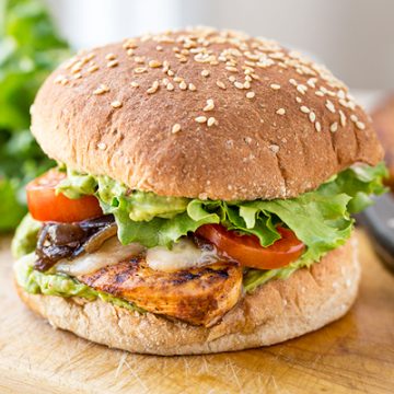 Chicken Burger | thecozyapron.com