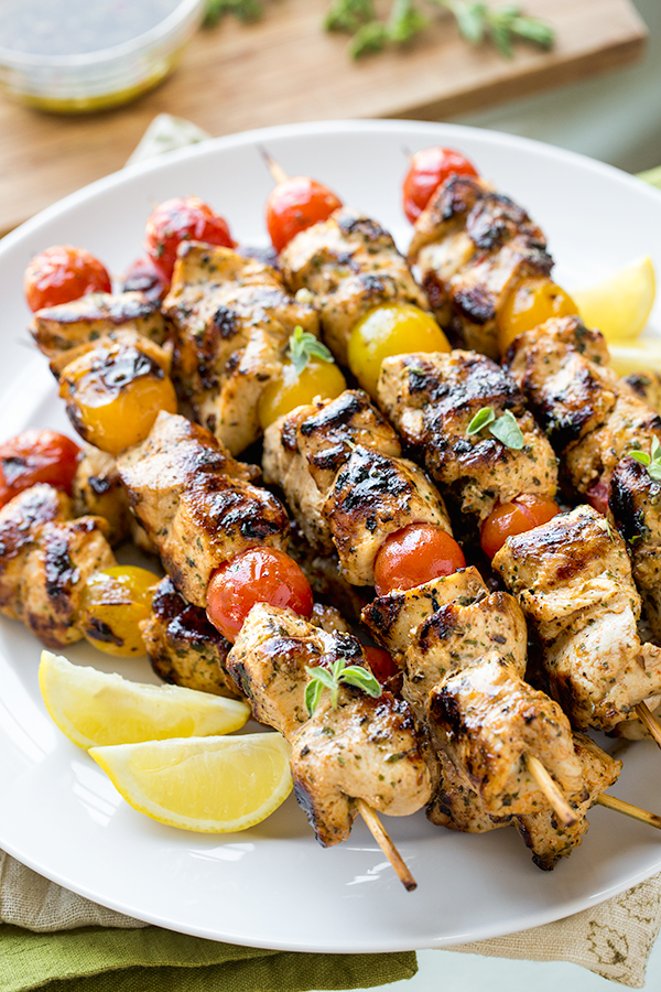 Lemon Chicken Skewers | thecozyapron.com