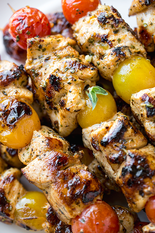 Lemon Chicken Skewers | thecozyapron.com