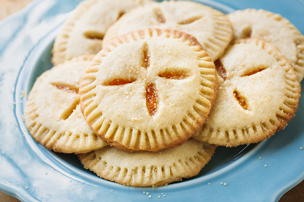 Apricot Sugar Cookie Pies | thecozyapron.com