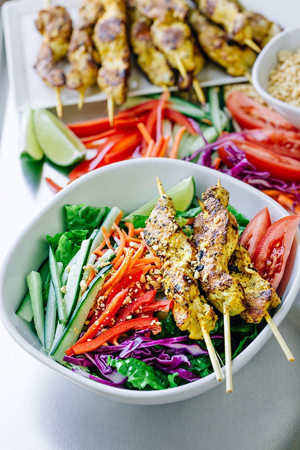 Thai Chicken Satay Salad | thecozyapron.com