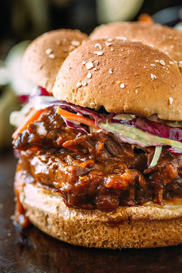 Short Rib Sandwich | thecozyapron.com
