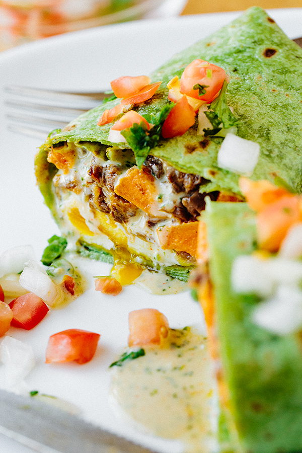 Breakfast Burrito | thecozyapron.com