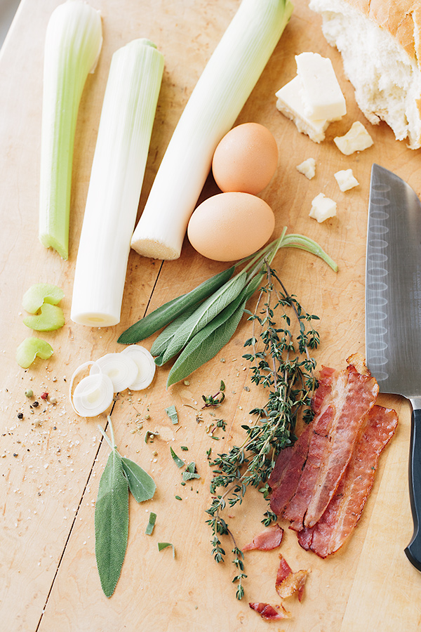 Ingredients for Herb Stuffing | thecozyapron.com